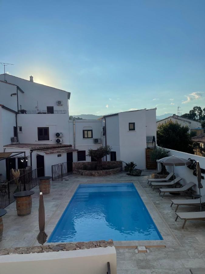 Hôtel Restaurant La Caravelle Sari-Solenzara Esterno foto